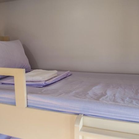 Titan Condo At Studio City Tower 1 Alabang Manilla Buitenkant foto